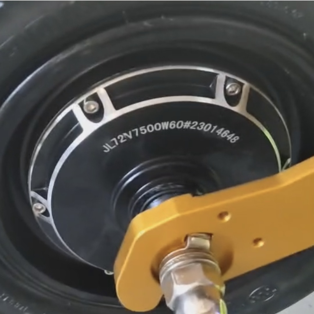 محرك محور بدون فرشاة عالي القد - مراجعة 60V 5000W Brushless Hub Motor وسعره